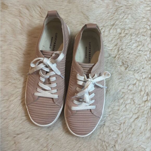 Lucky Brand Pink and White Sneakers with Textured Knit Upper - Picture 2 of 8